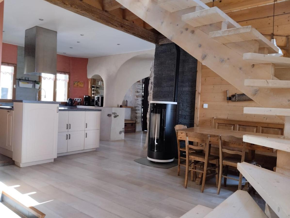 Maison De Campagne Mens Dış mekan fotoğraf